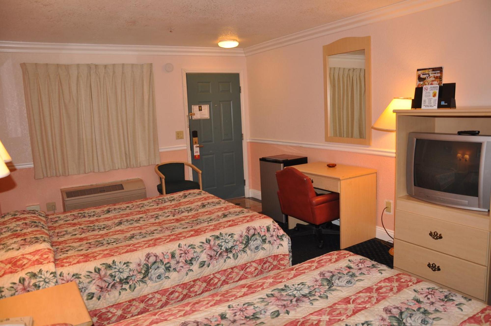 Motel Super 8 By Wyndham Hayward Downtown à Castro Valley Extérieur photo